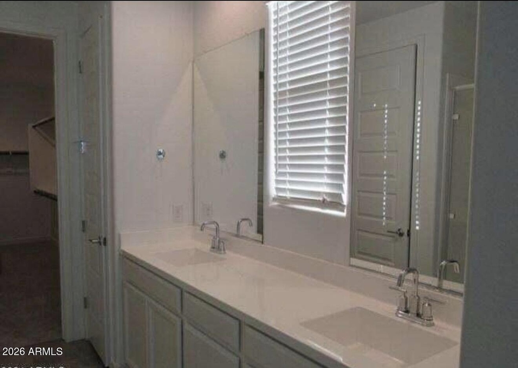 5962 N 90th Drive - Photo 4