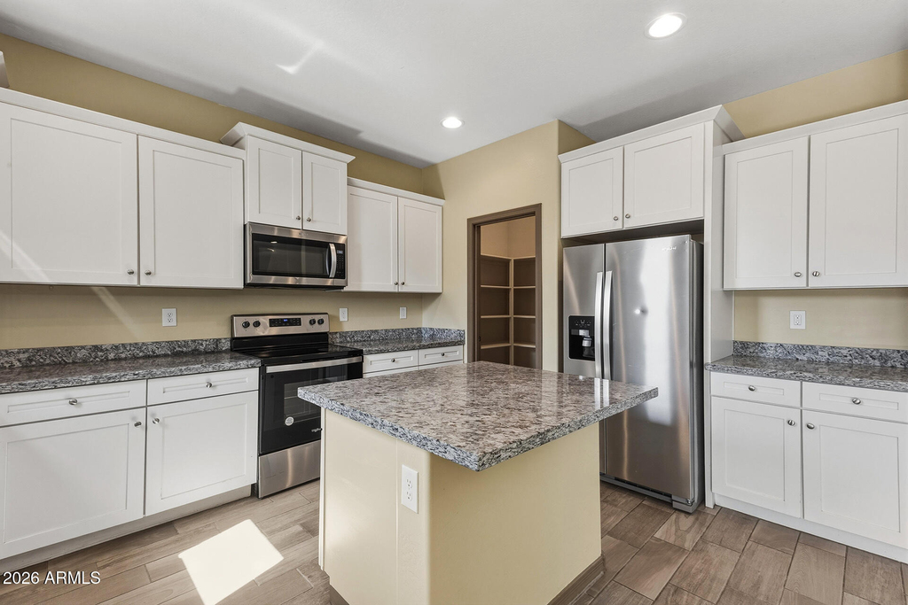 7422 S 28th Place - Photo 17
