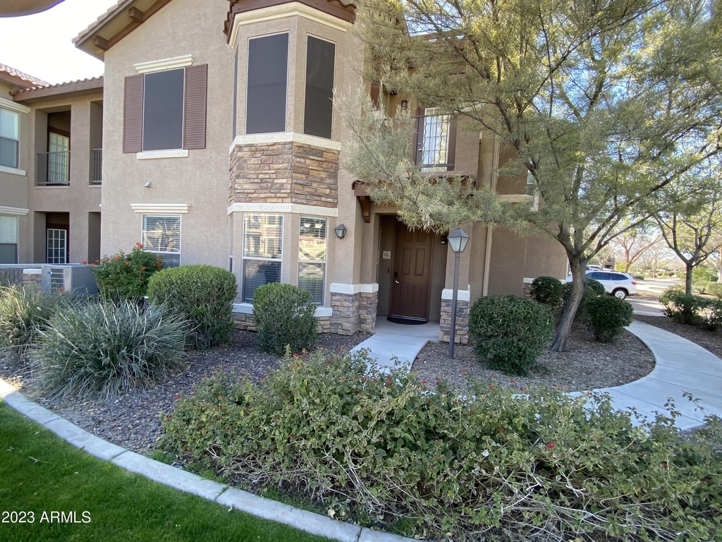 14250 W Wigwam Boulevard - Photo 0