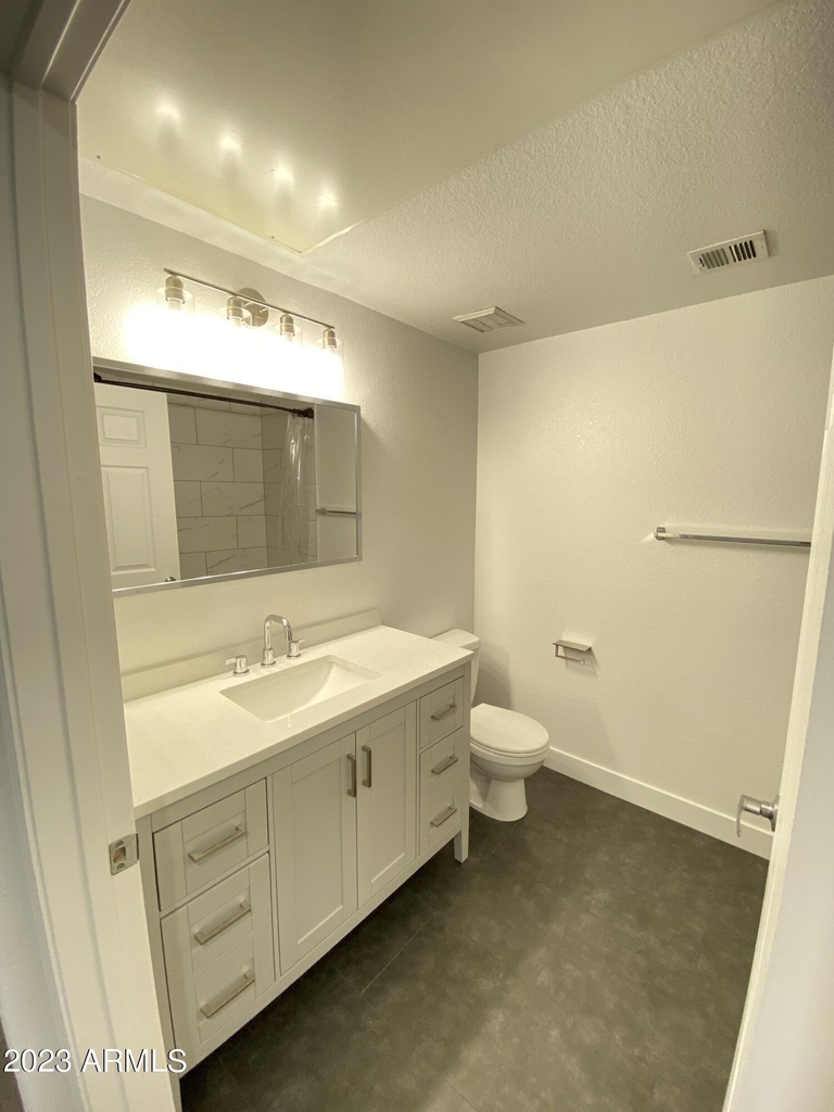 14250 W Wigwam Boulevard - Photo 7