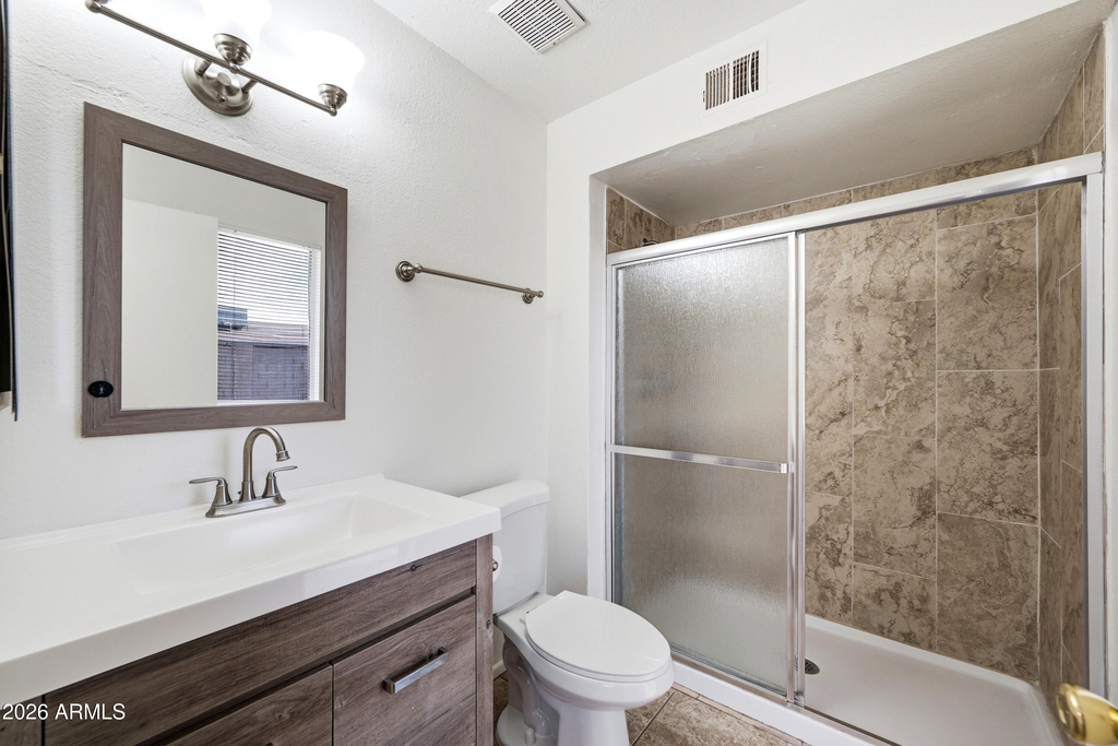 8520 W Alice Avenue - Photo 11
