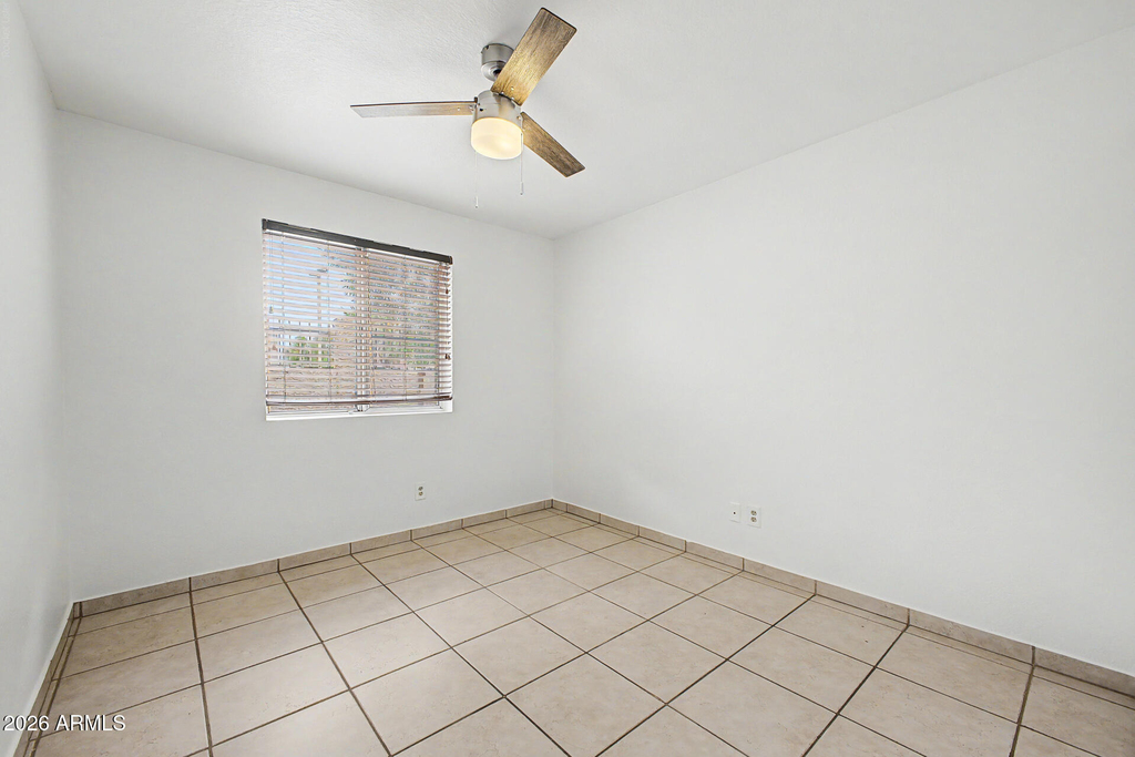 1905 E University Drive - Photo 48