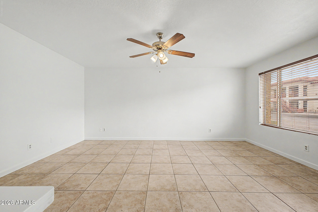 1905 E University Drive - Photo 33