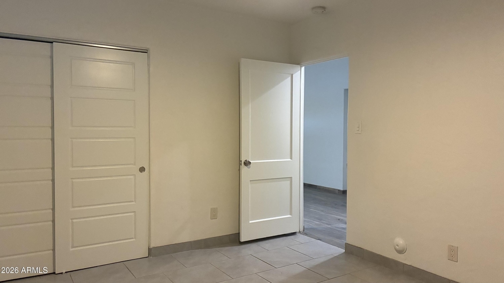 2336 W Orange Drive - Photo 9