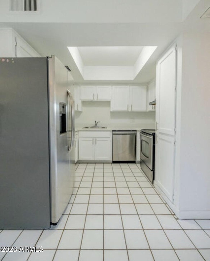 2011 N 51st Street - Photo 5