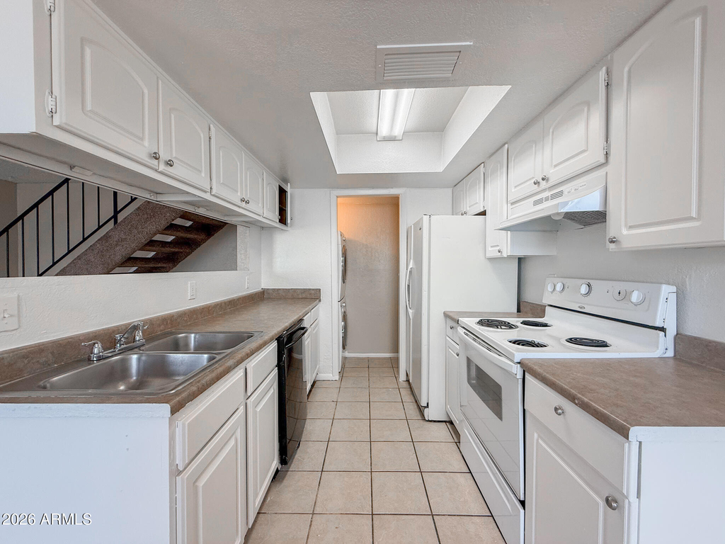 2625 W Ocotillo Road - Photo 3
