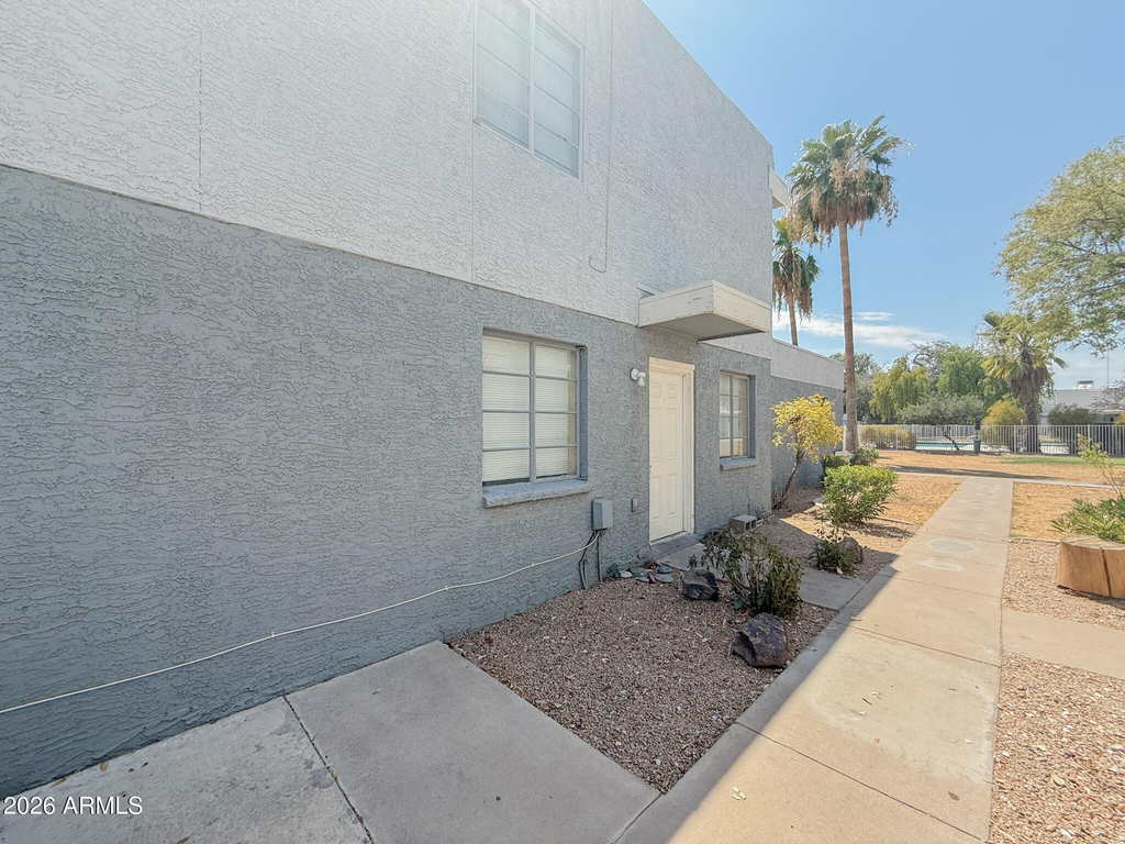 2625 W Ocotillo Road - Photo 1