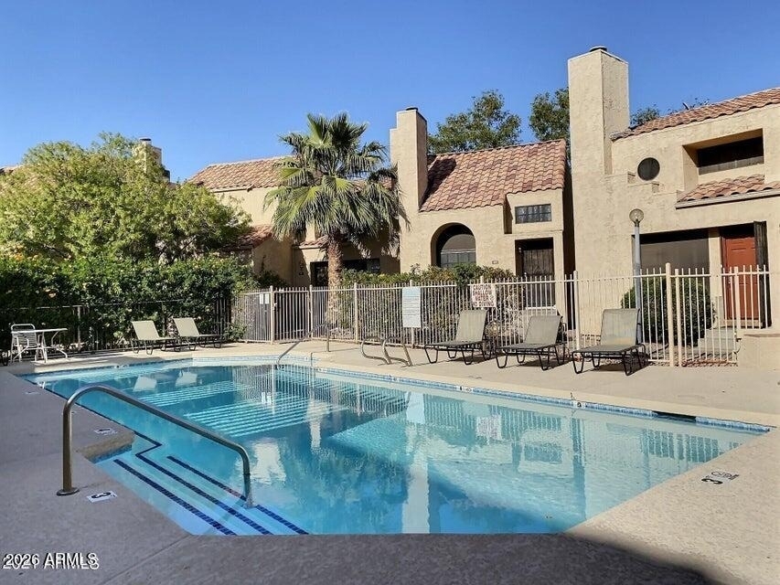 1025 E Highland Avenue - Photo 15