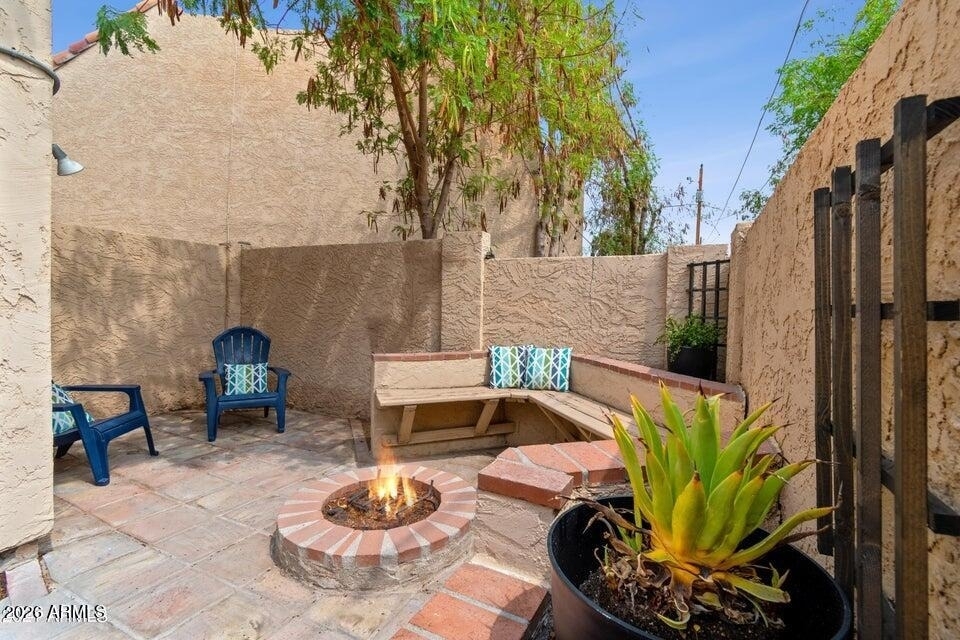 1025 E Highland Avenue - Photo 14