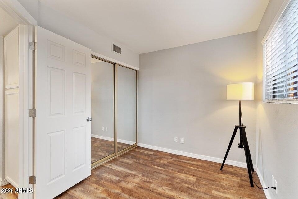 1025 E Highland Avenue - Photo 11