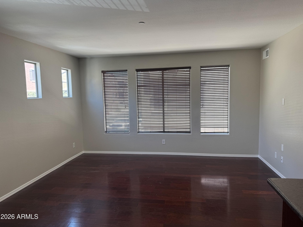 900 S 94th Street - Photo 13