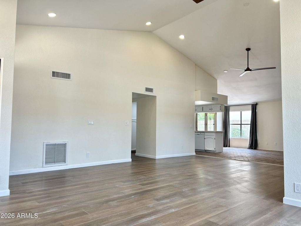 3839 E Cherokee Street - Photo 4