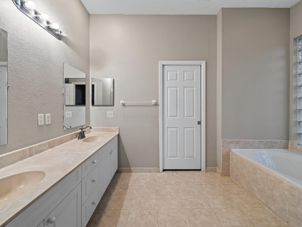 4059 Sw Kamsler Street - Photo 20