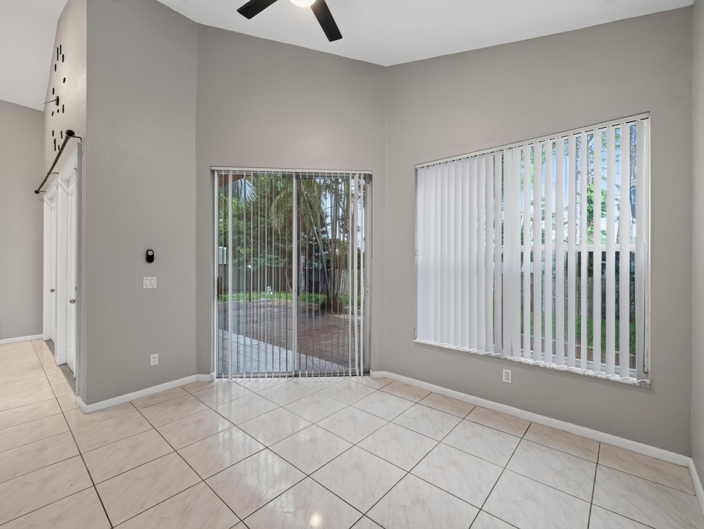 4059 Sw Kamsler Street - Photo 9