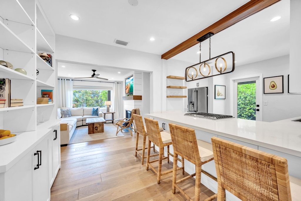 748 Ne 17th Way - Photo 15