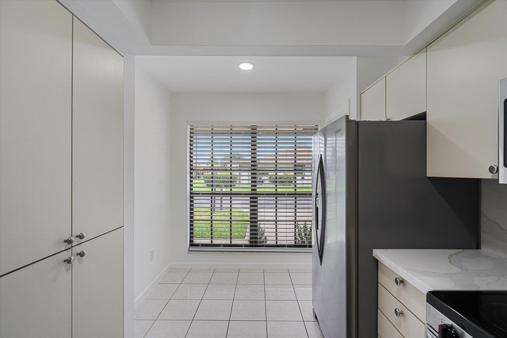 6510 Olivewood Circle - Photo 9