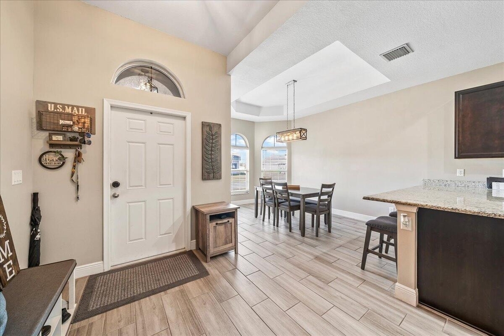 340 Palm Breezes Drive - Photo 5