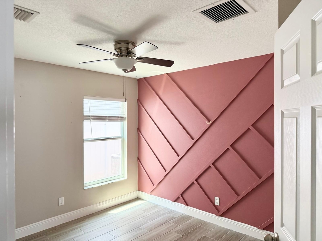 340 Palm Breezes Drive - Photo 17