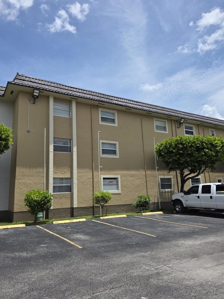 4655 Palm Avenue - Photo 12