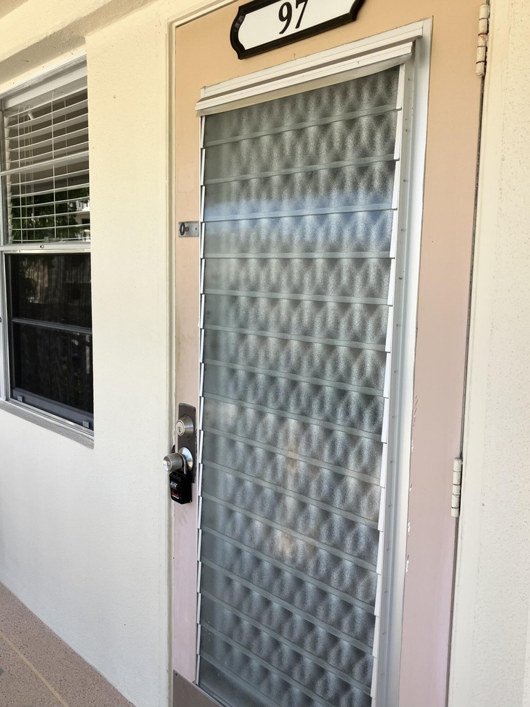 97 Ventnor E - Photo 36