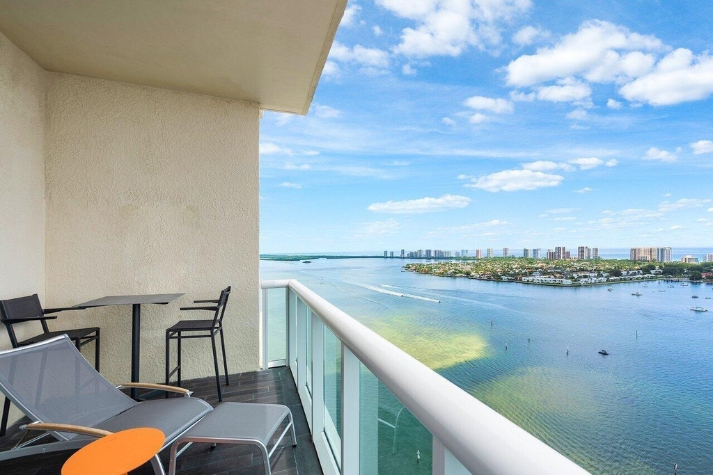 2640 Lake Shore Drive - Photo 25