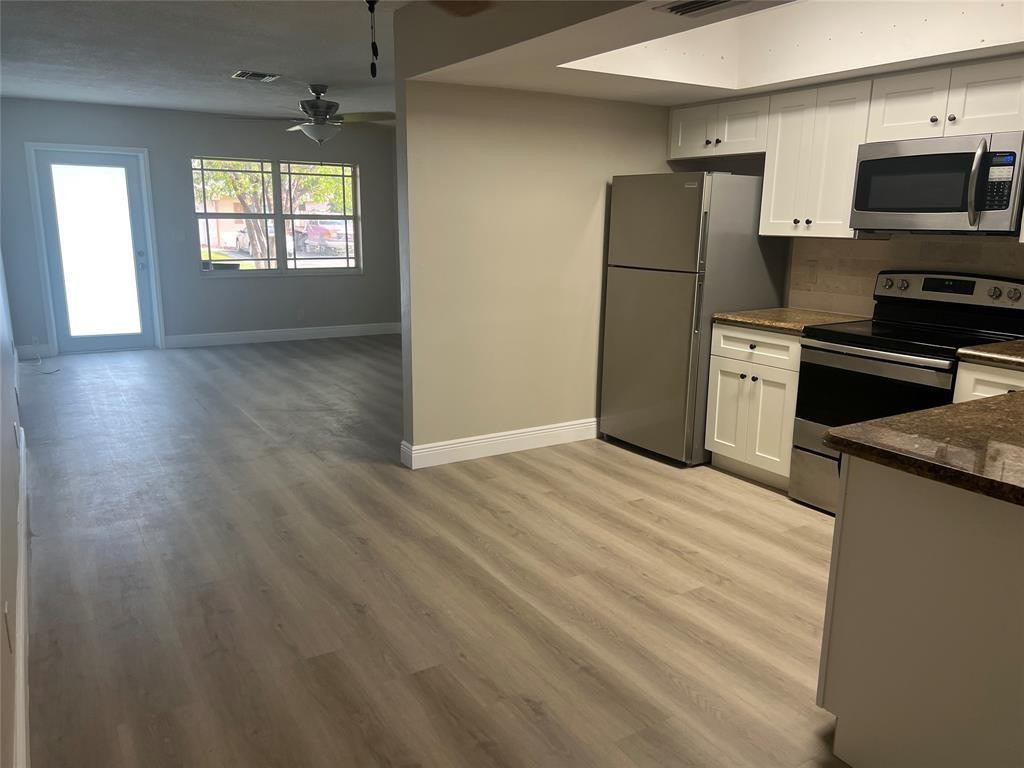 420 Se 13th Drive - Photo 1