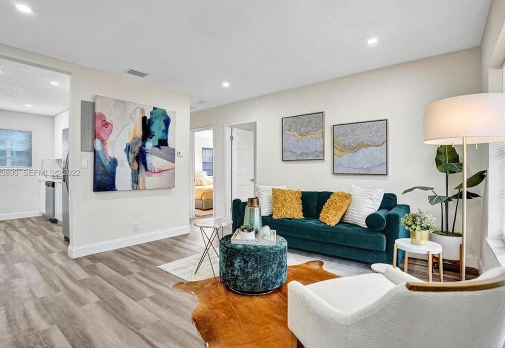 221 Nw 51st Street - Photo 0
