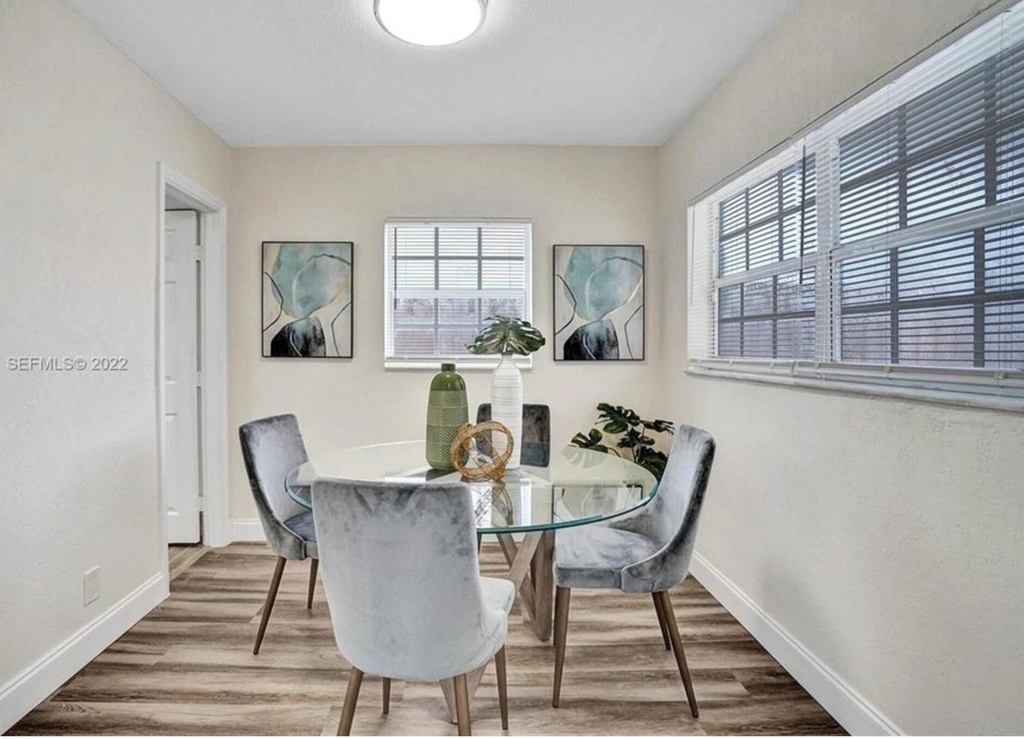 221 Nw 51st Street - Photo 10