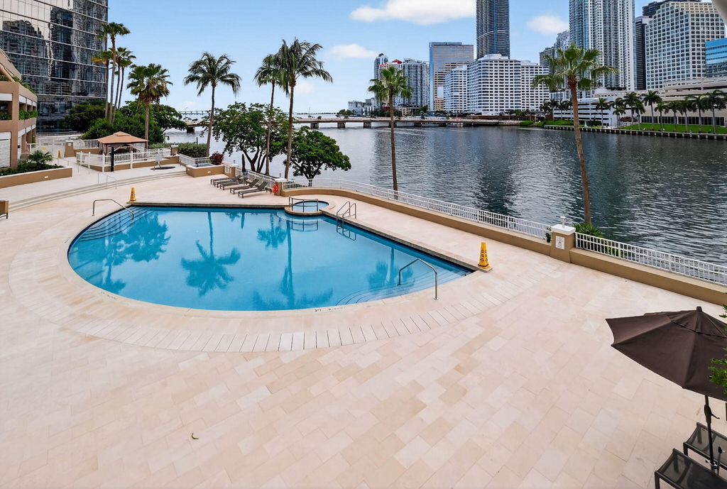 701 Brickell Key Boulevard - Photo 46