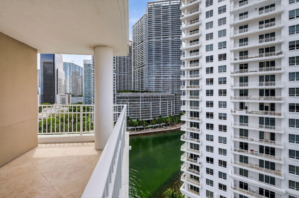 701 Brickell Key Boulevard - Photo 41