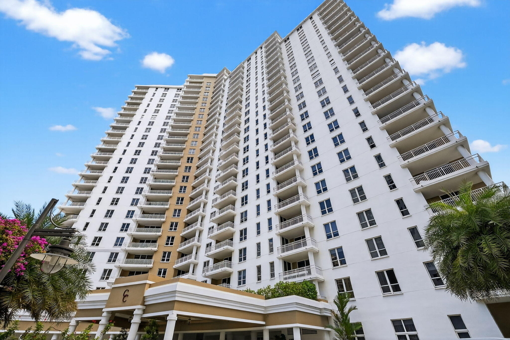 701 Brickell Key Boulevard - Photo 5
