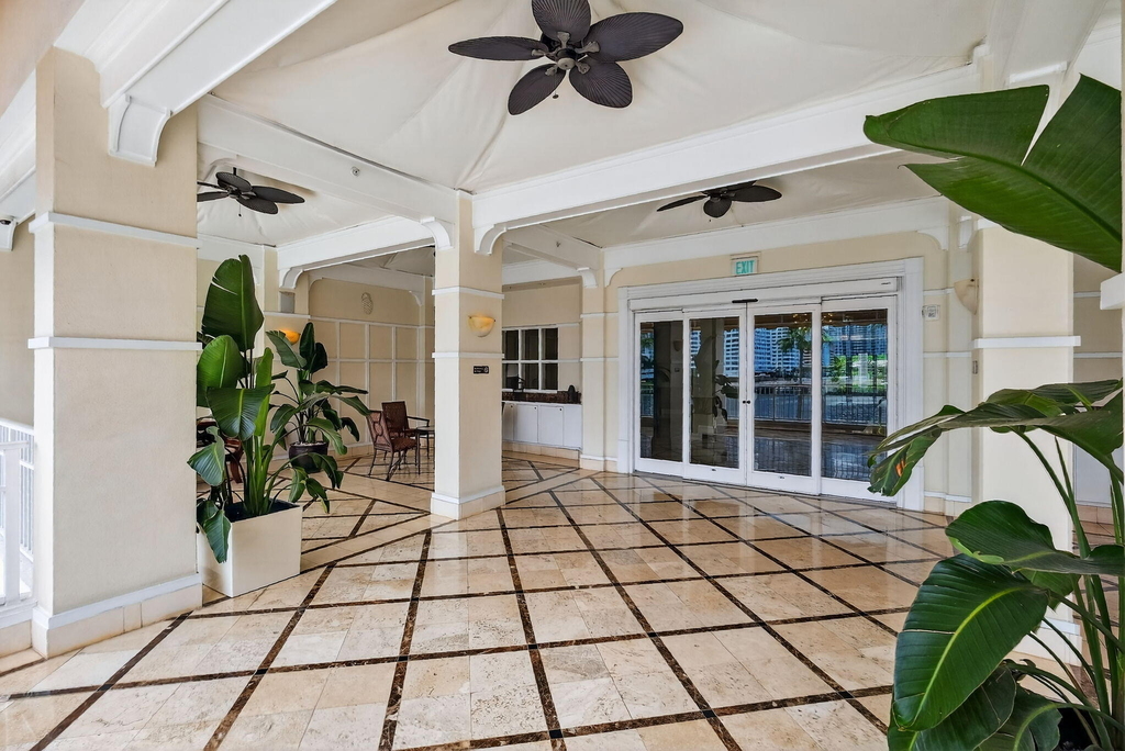 701 Brickell Key Boulevard - Photo 9
