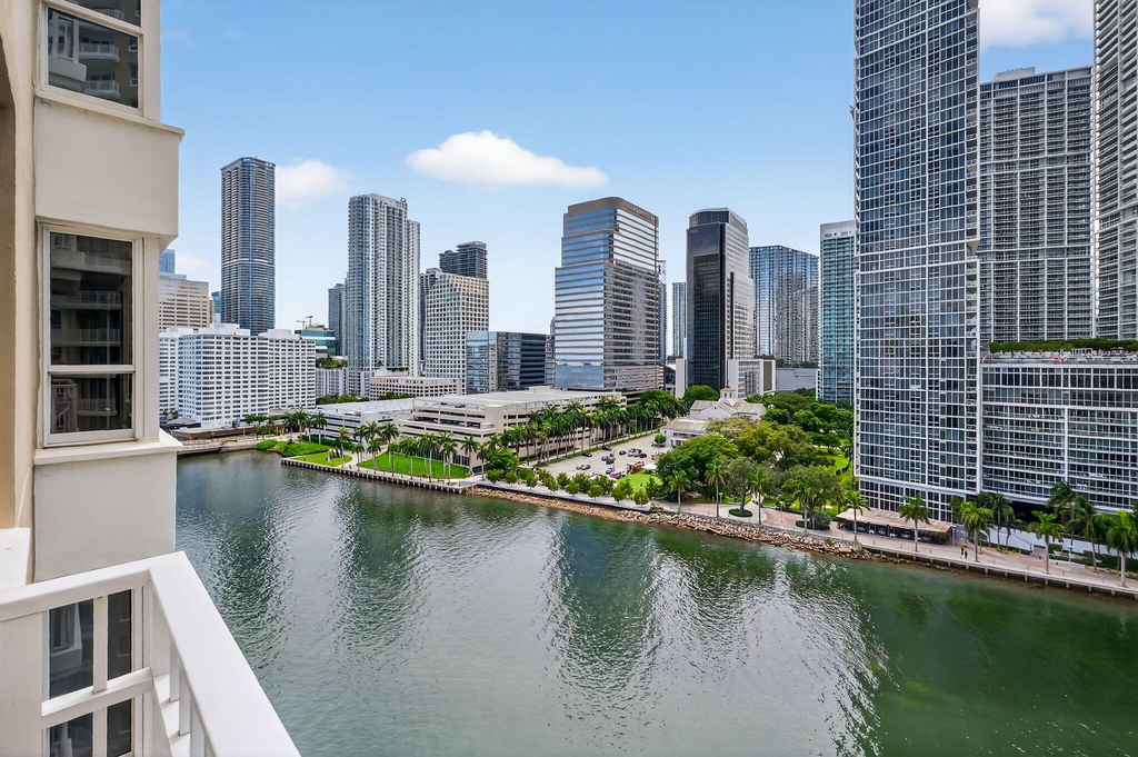 701 Brickell Key Boulevard - Photo 38