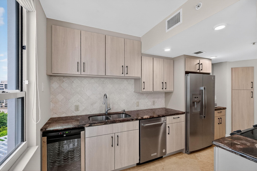 701 Brickell Key Boulevard - Photo 24