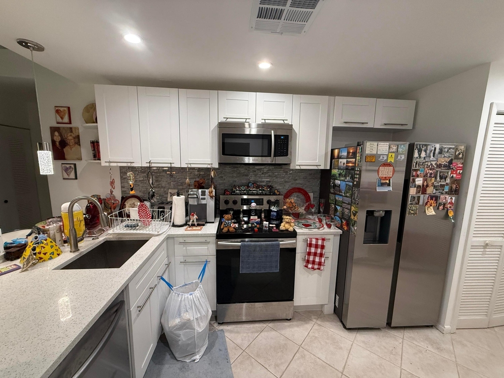 7508 La Paz Boulevard - Photo 0