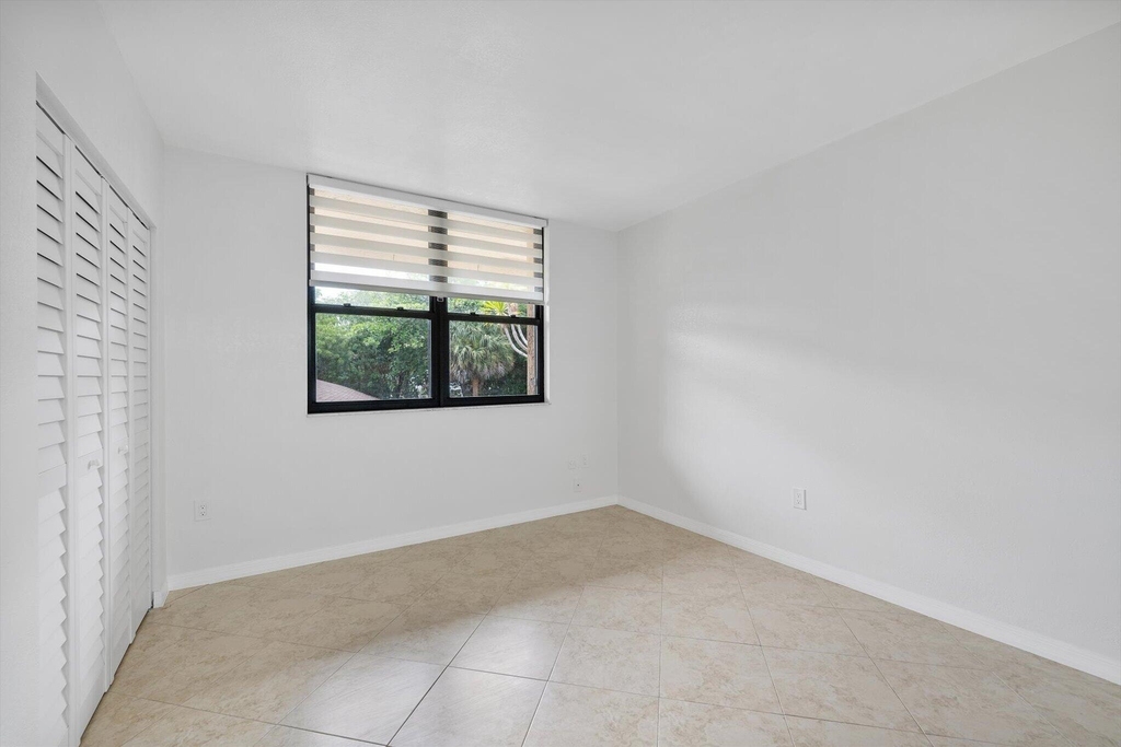 740 Ne 199th Street - Photo 13