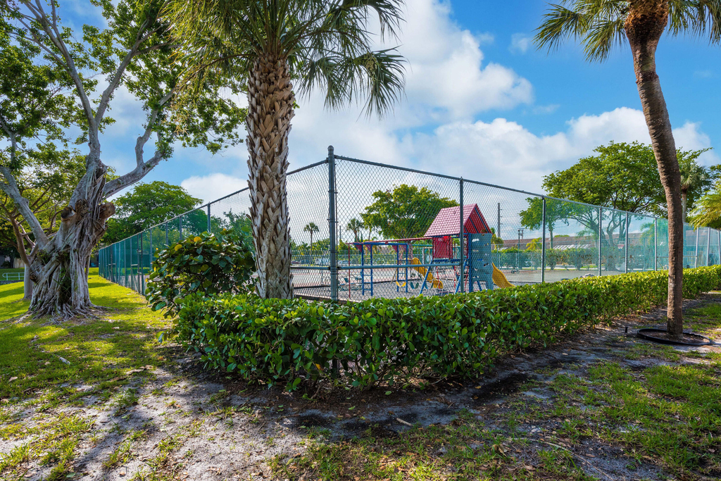 1013 Nw 53rd Street - Photo 43