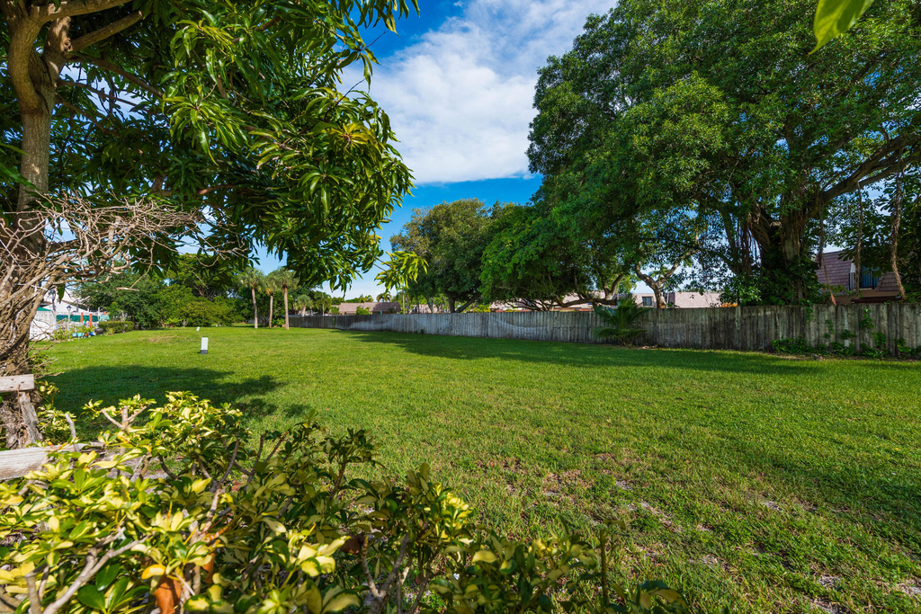 1013 Nw 53rd Street - Photo 30