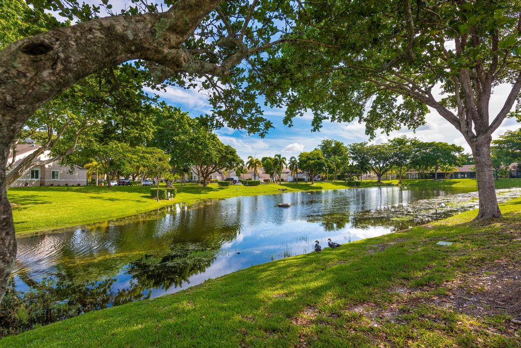 1013 Nw 53rd Street - Photo 44