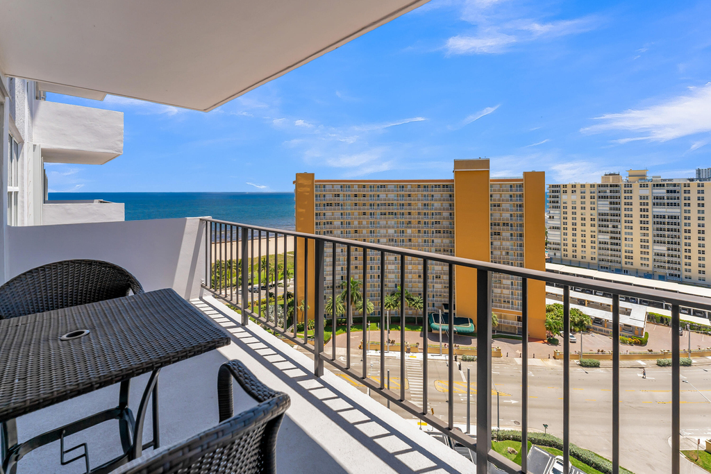 405 N Ocean Boulevard - Photo 2