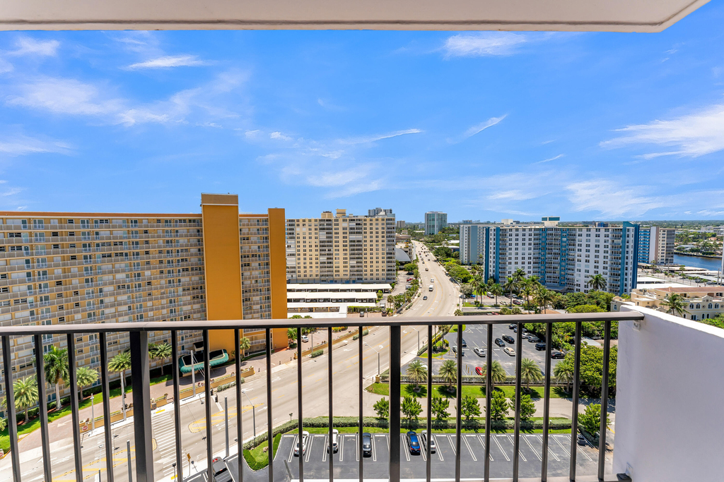 405 N Ocean Boulevard - Photo 3