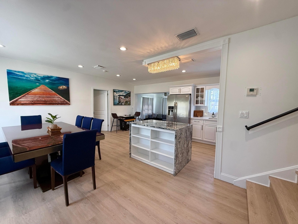 1407 Ontario Drive - Photo 2
