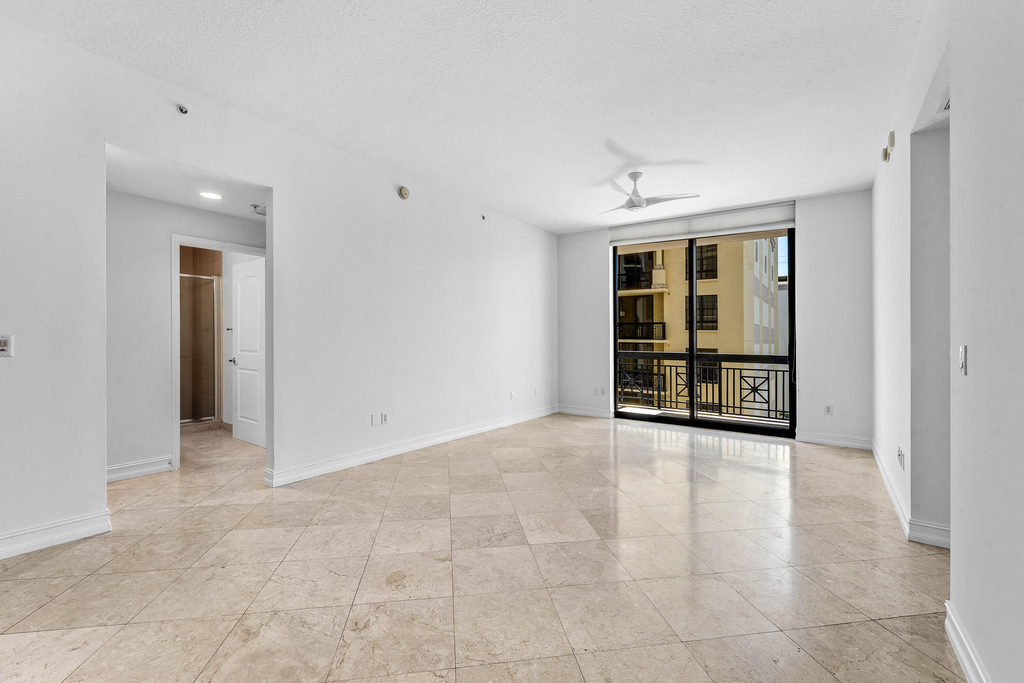 701 S Olive Avenue - Photo 9
