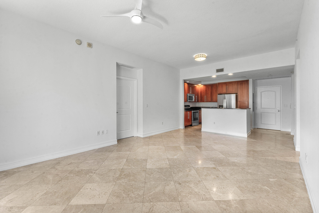 701 S Olive Avenue - Photo 4