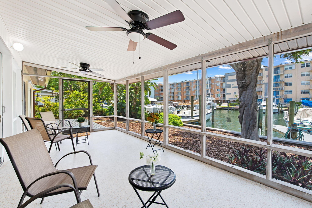 1718 Se 14th Street - Photo 10