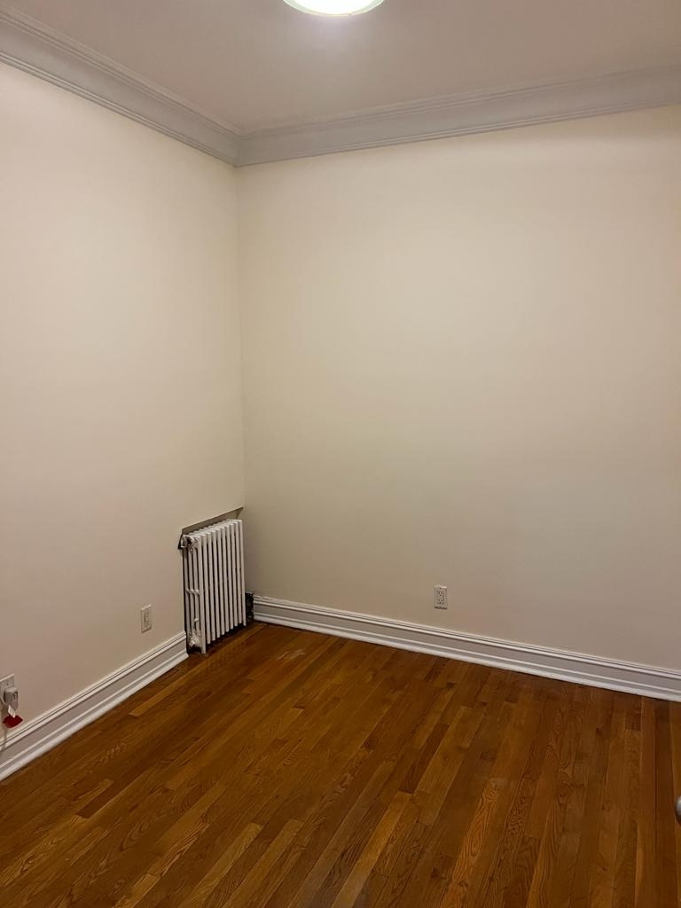 East 84th Street - Photo 5