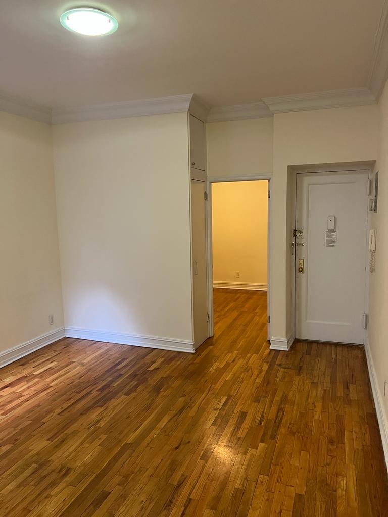 East 84th Street - Photo 1