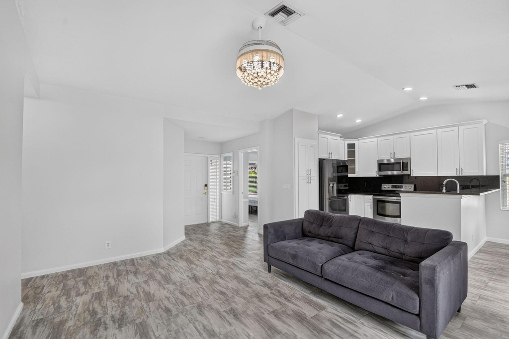 208 Caribe Court - Photo 6