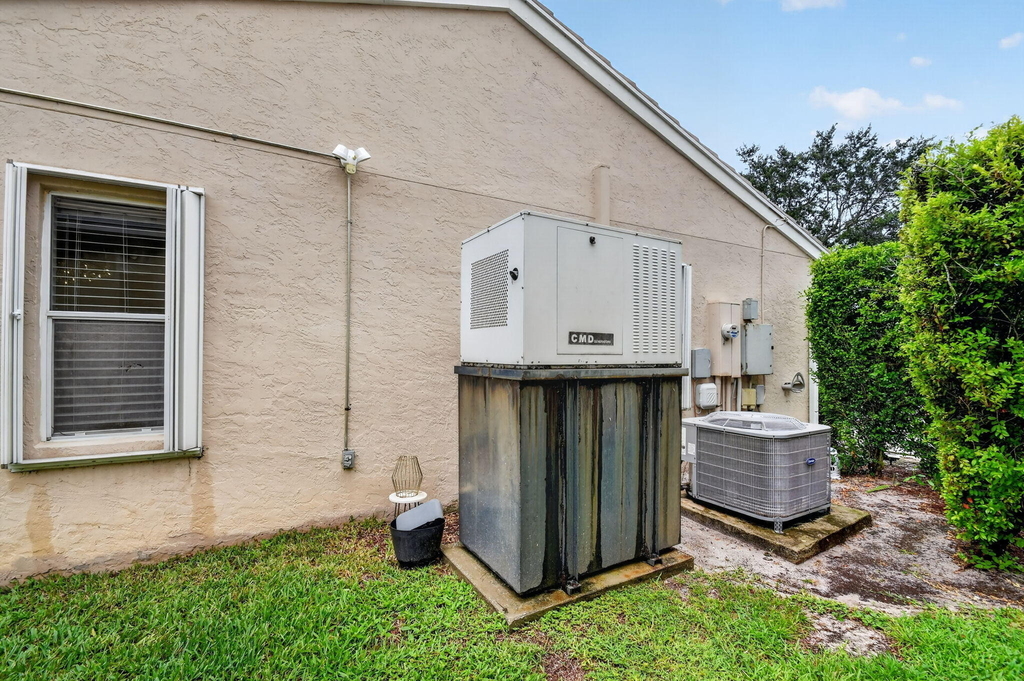 208 Caribe Court - Photo 34