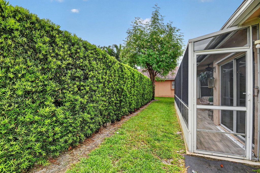 208 Caribe Court - Photo 32